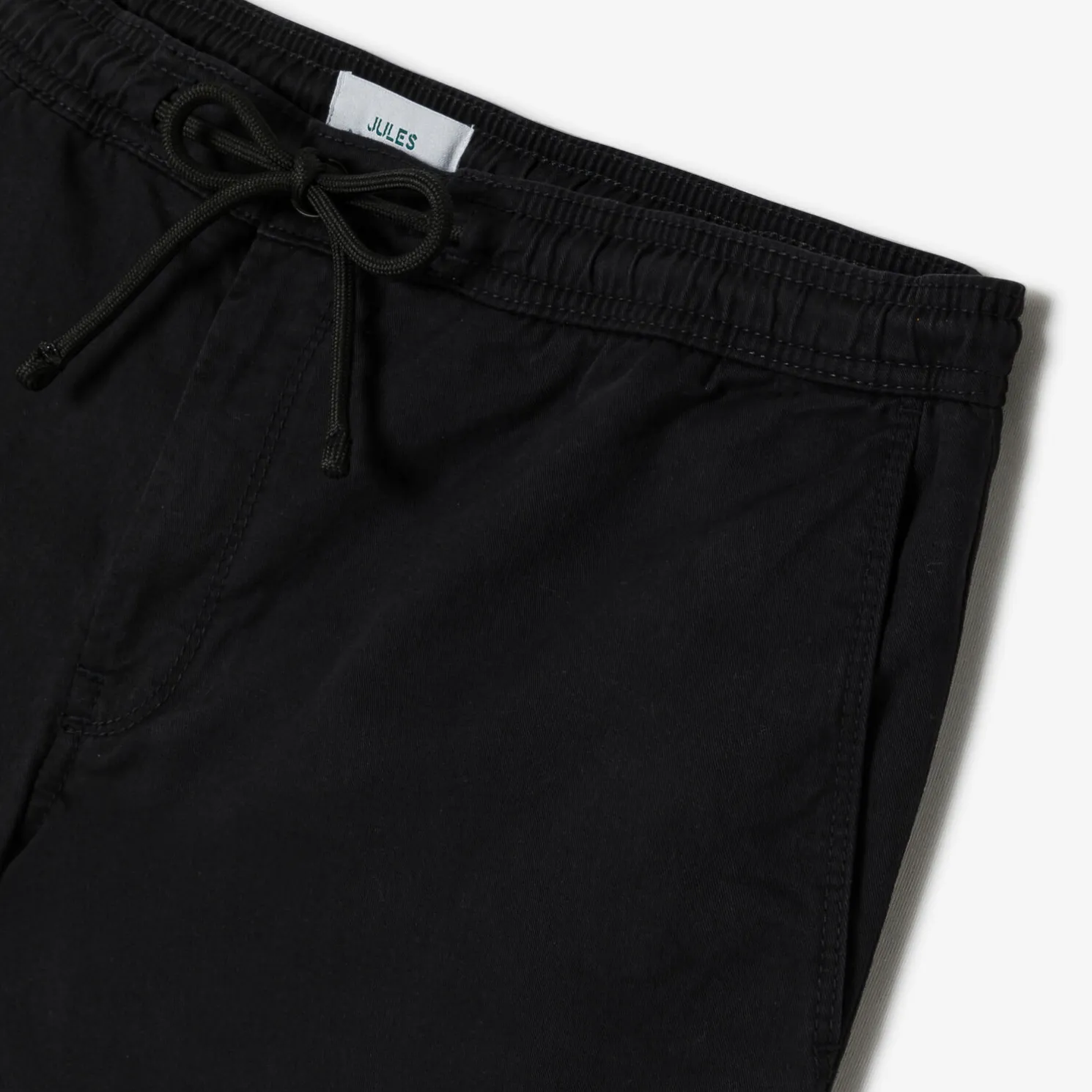 Chinobermuda met elastische taille