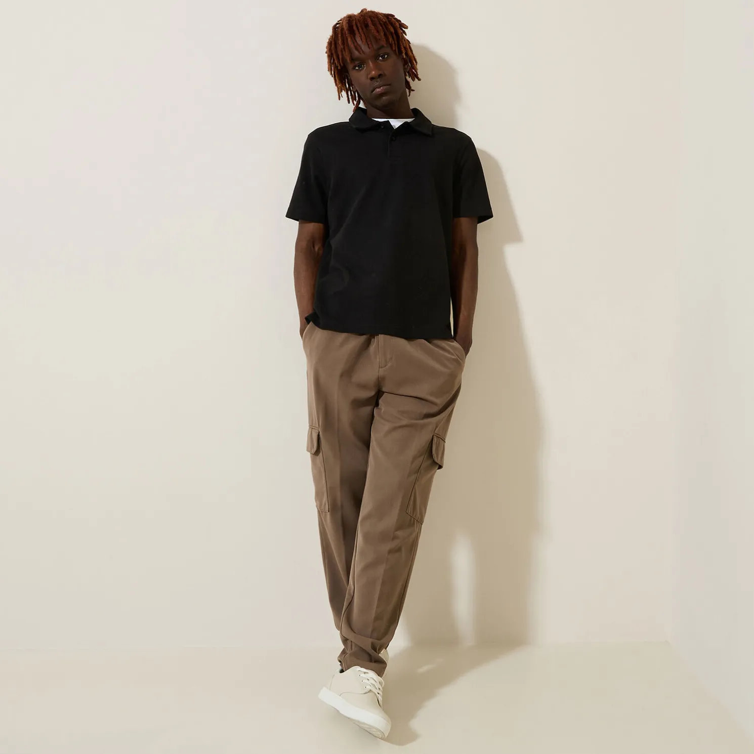 Effen relaxed polo met korte mouwen in textuurstof