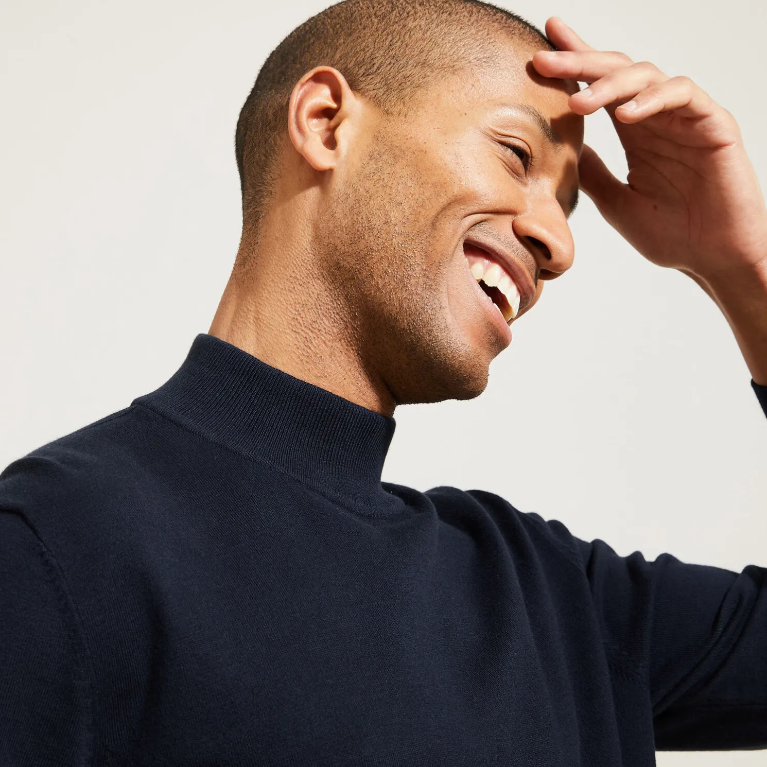 Essentiële trui met schoorsteenkraag