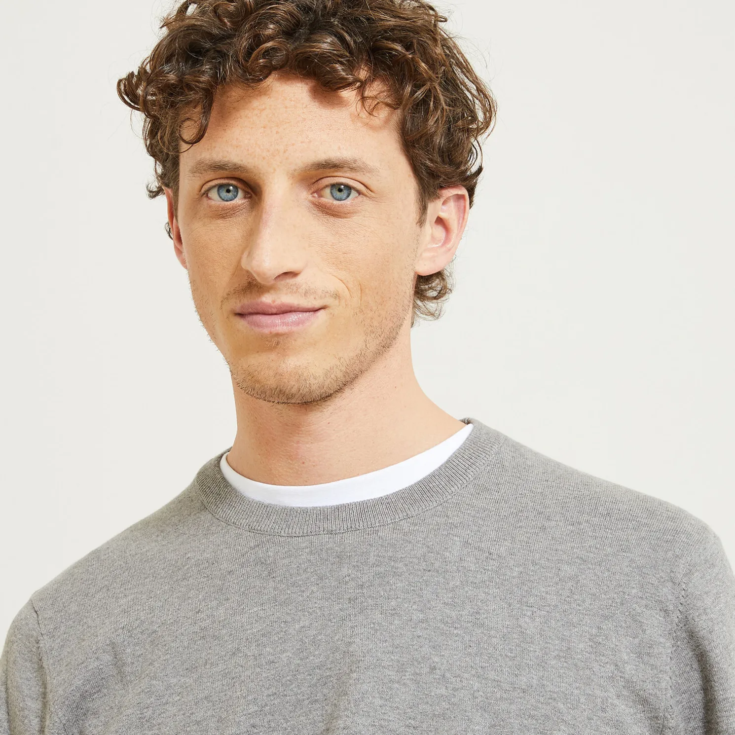 Essentiële trui met ronde hals