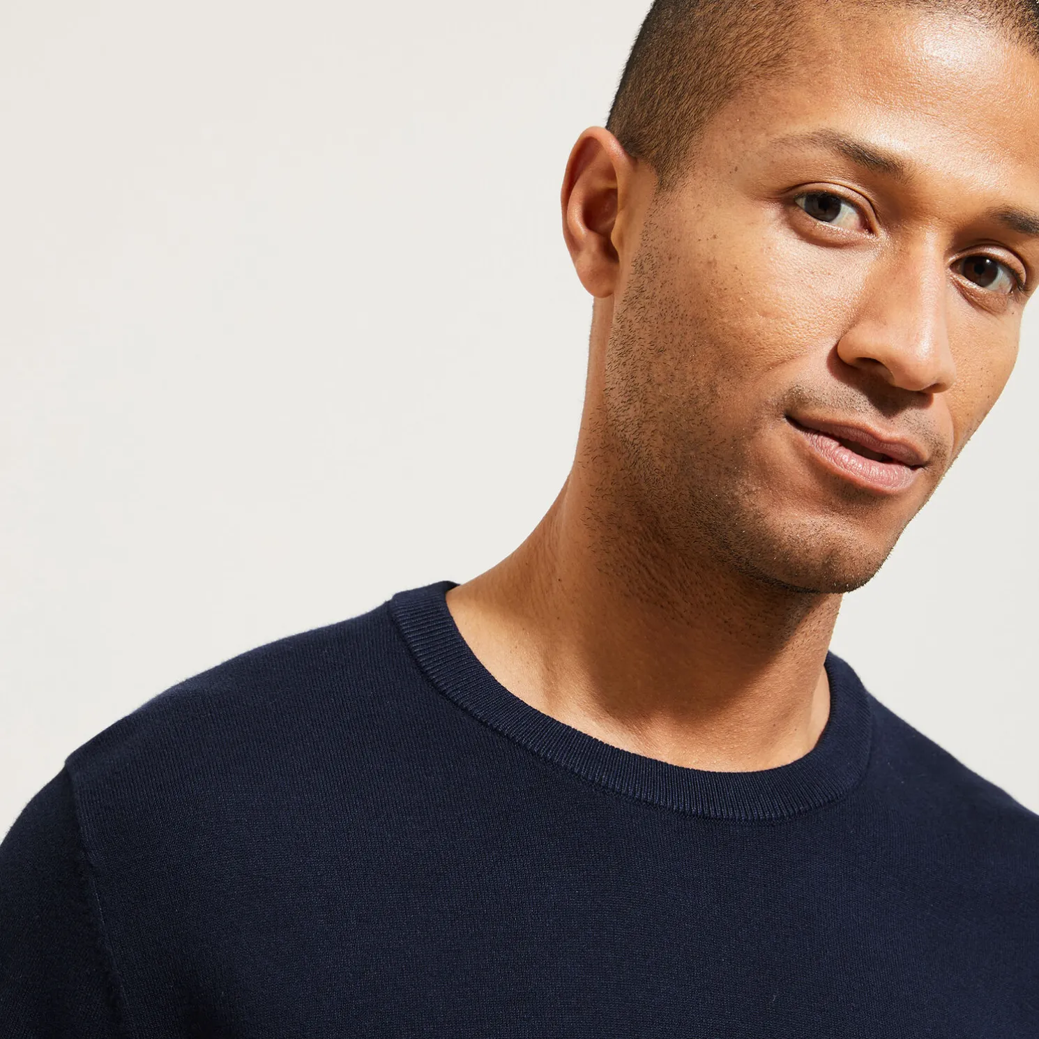 Essentiële trui met ronde hals