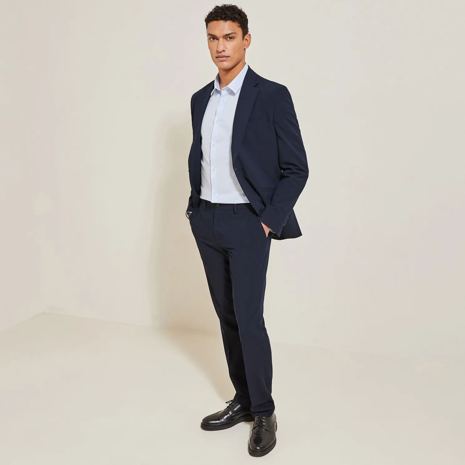 Extraslim effen hemd in gerecyclede polyamide