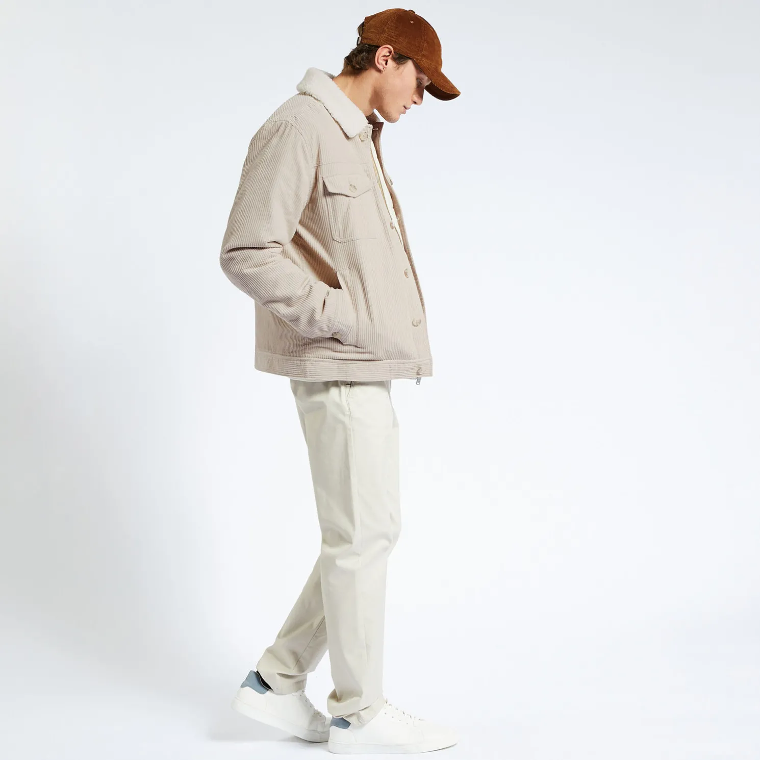 Fluwelen jack met hemdskraag