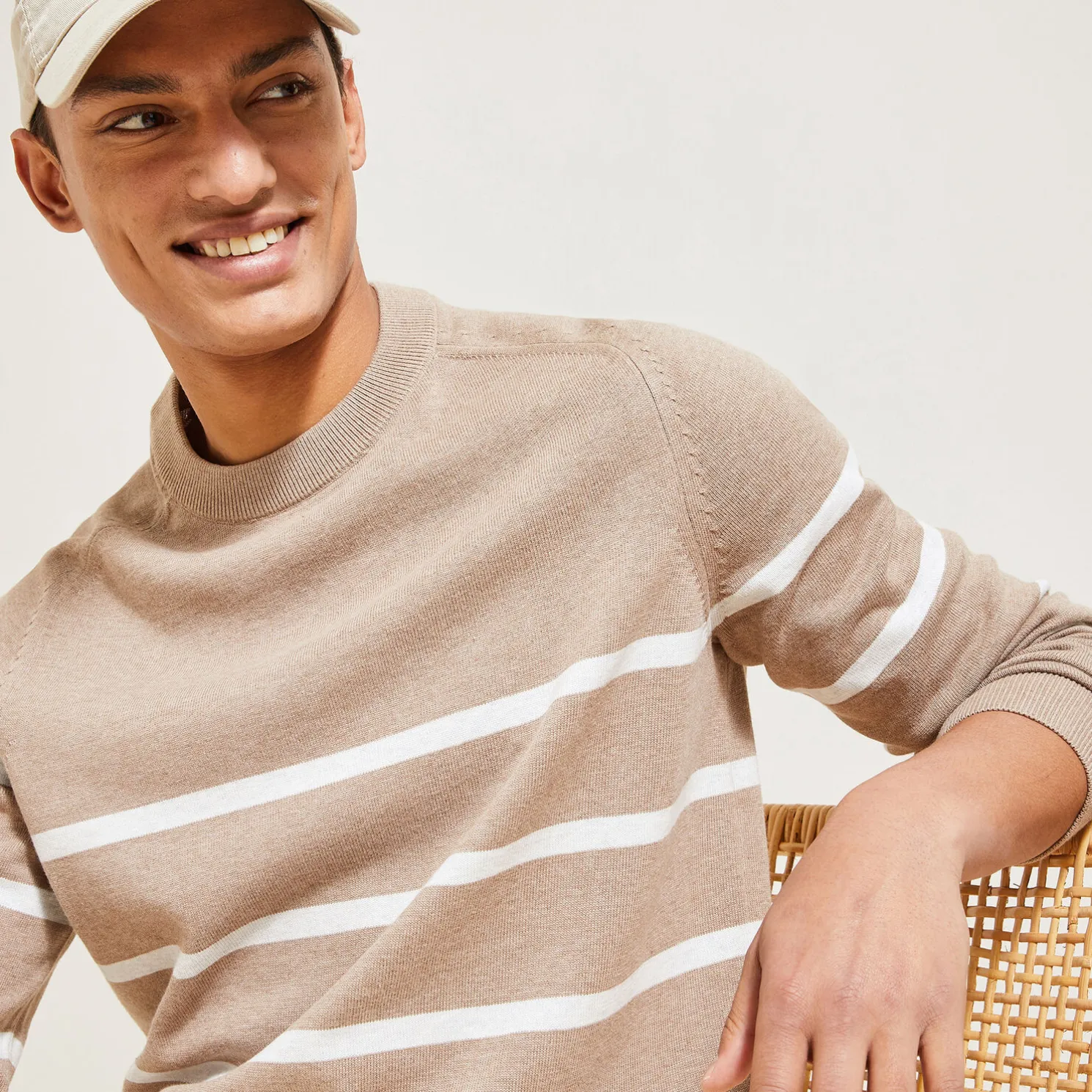 Gestreepte trui met ronde hals