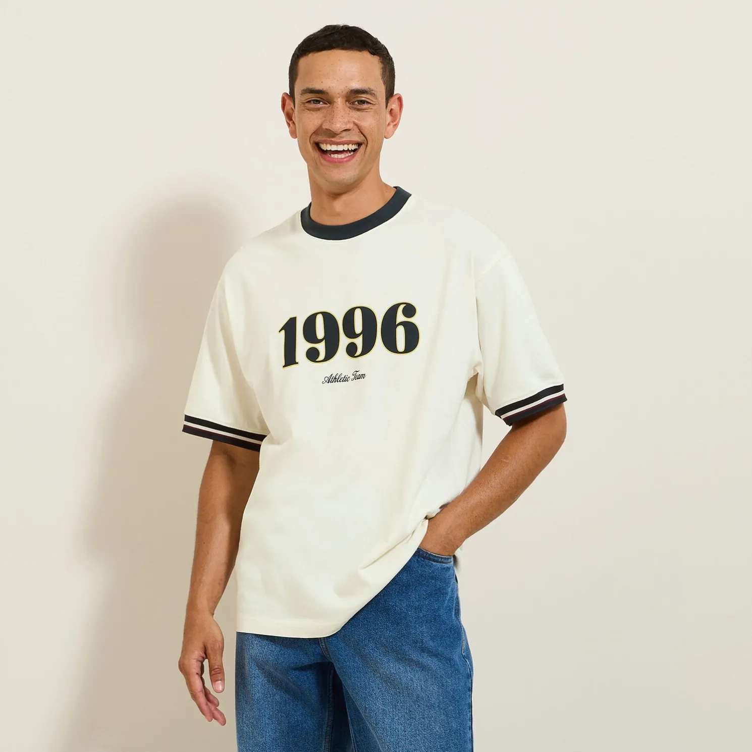 Iconisch T-shirt 1996 met contrasterende ronde hal