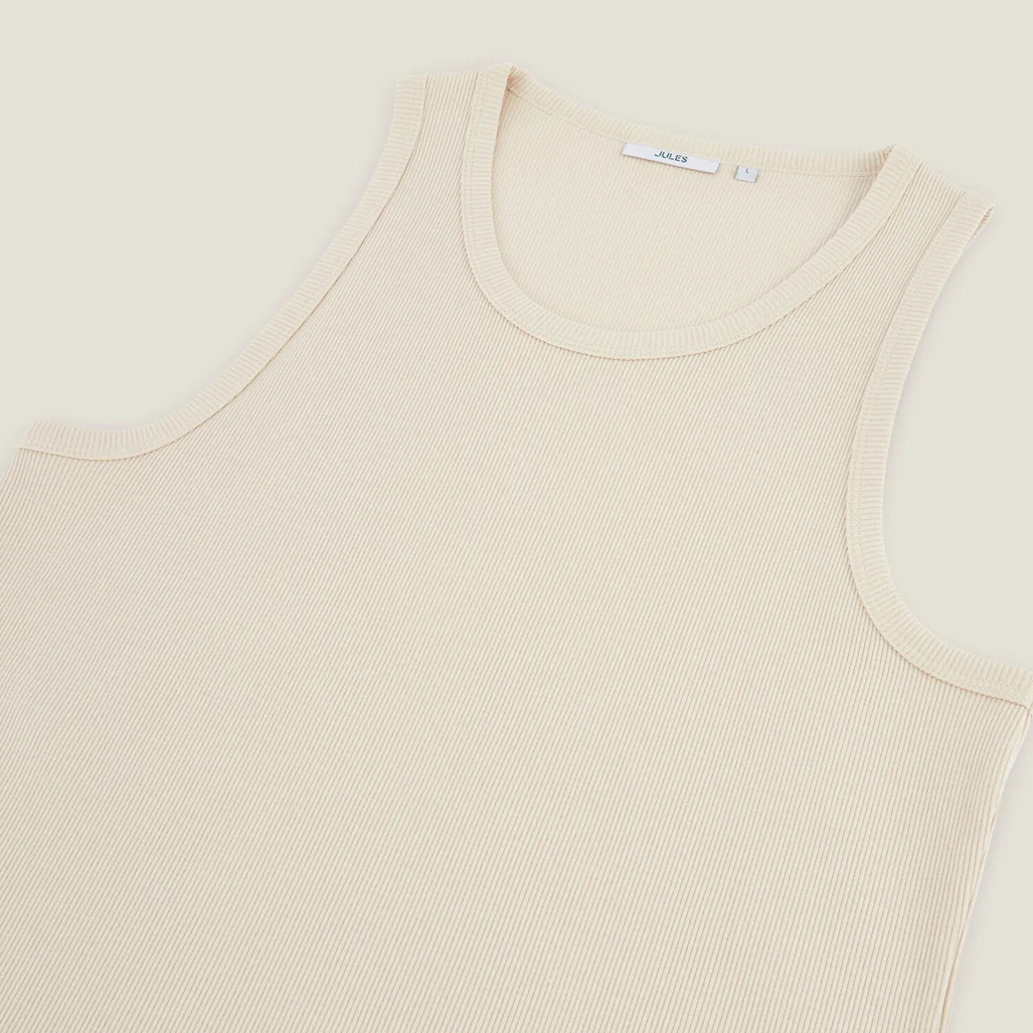 Mouwloos hemdje in 2x2 ribboord