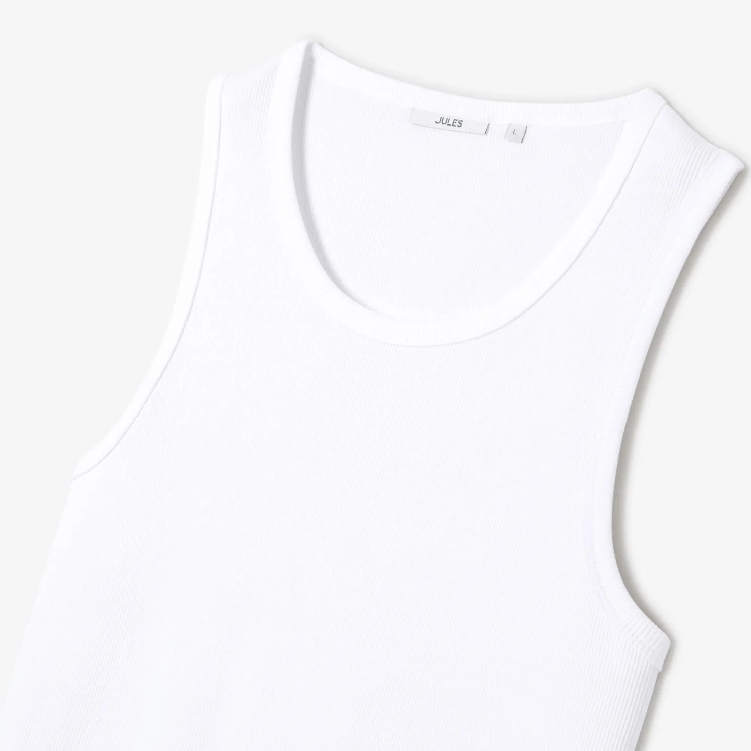 Mouwloos hemdje in 2x2 ribboord