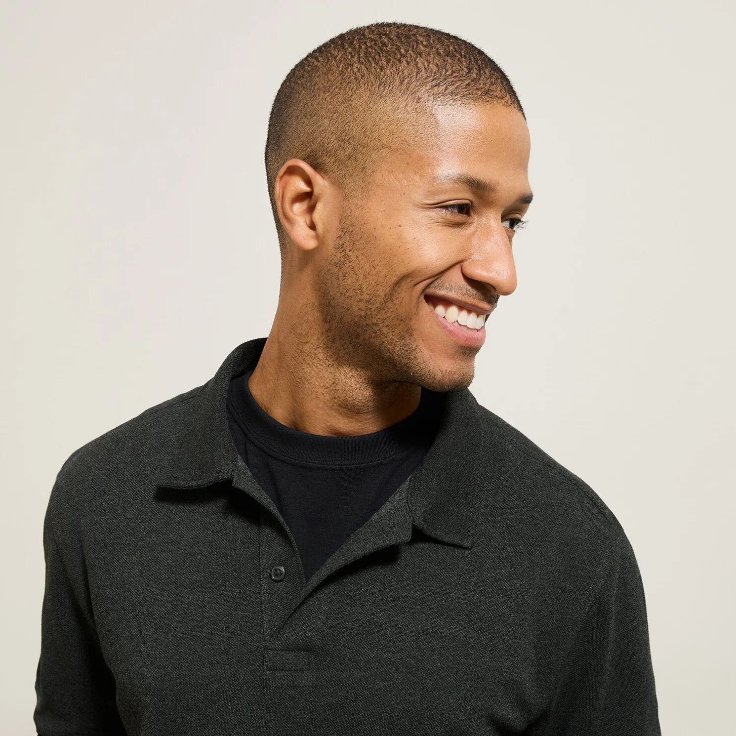 Polo in piquéstof met lange mouwen en relax snit