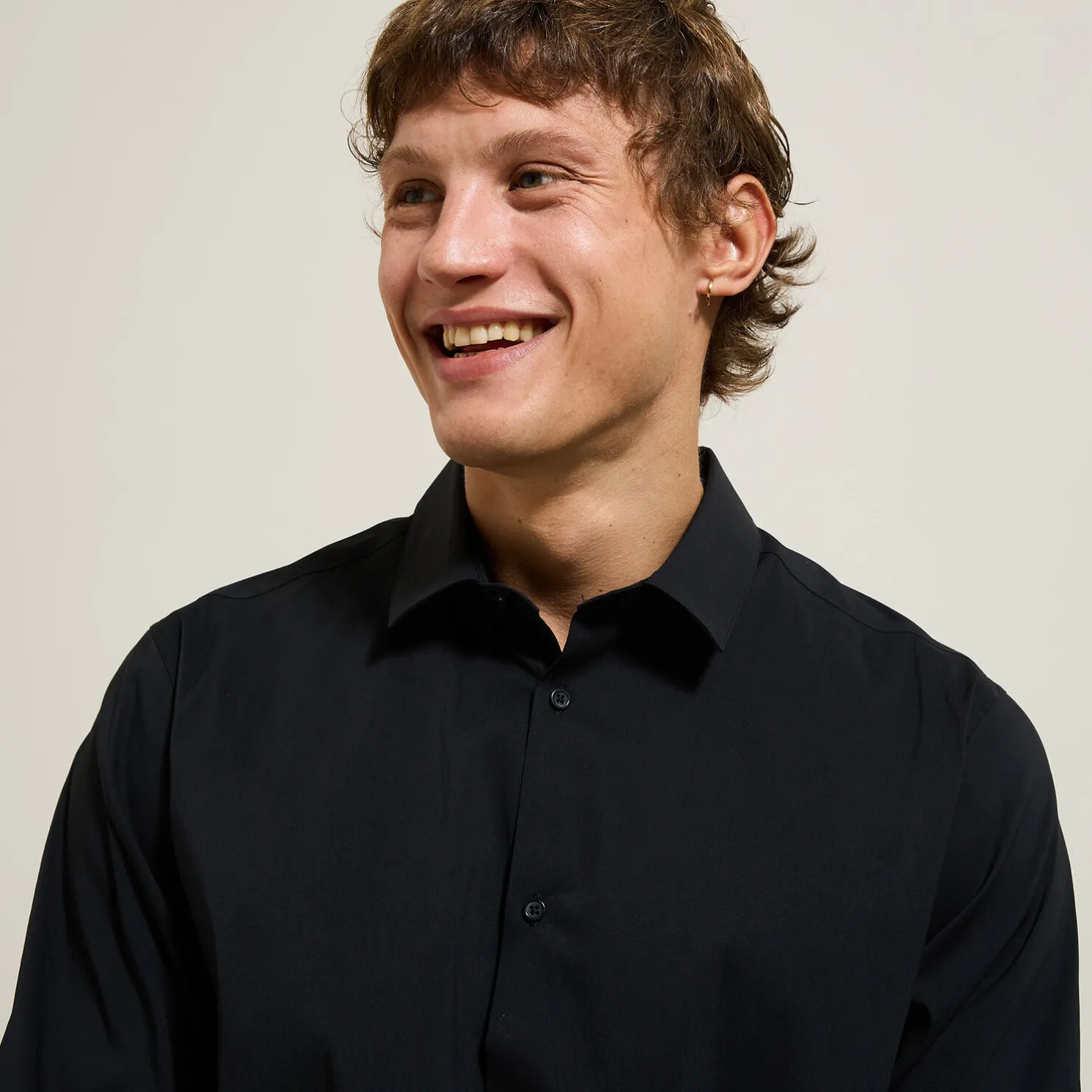 Regular effen hemd in katoen, nylon en elastaan