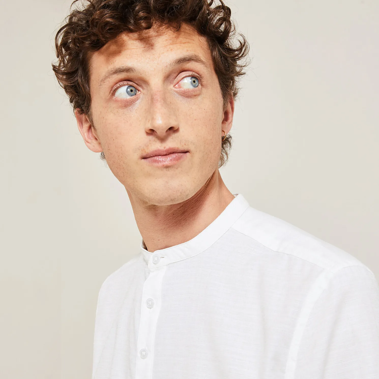 Regular effen hemd in gerecycled getextureerd kato