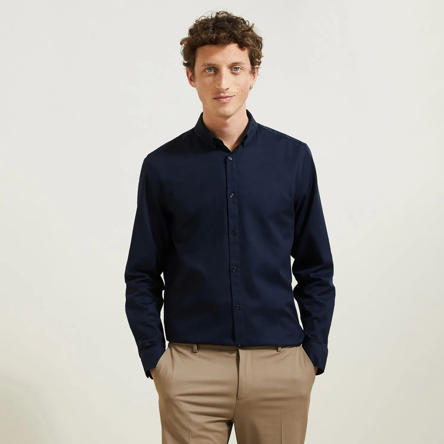 Regular effen hemd in biokatoen