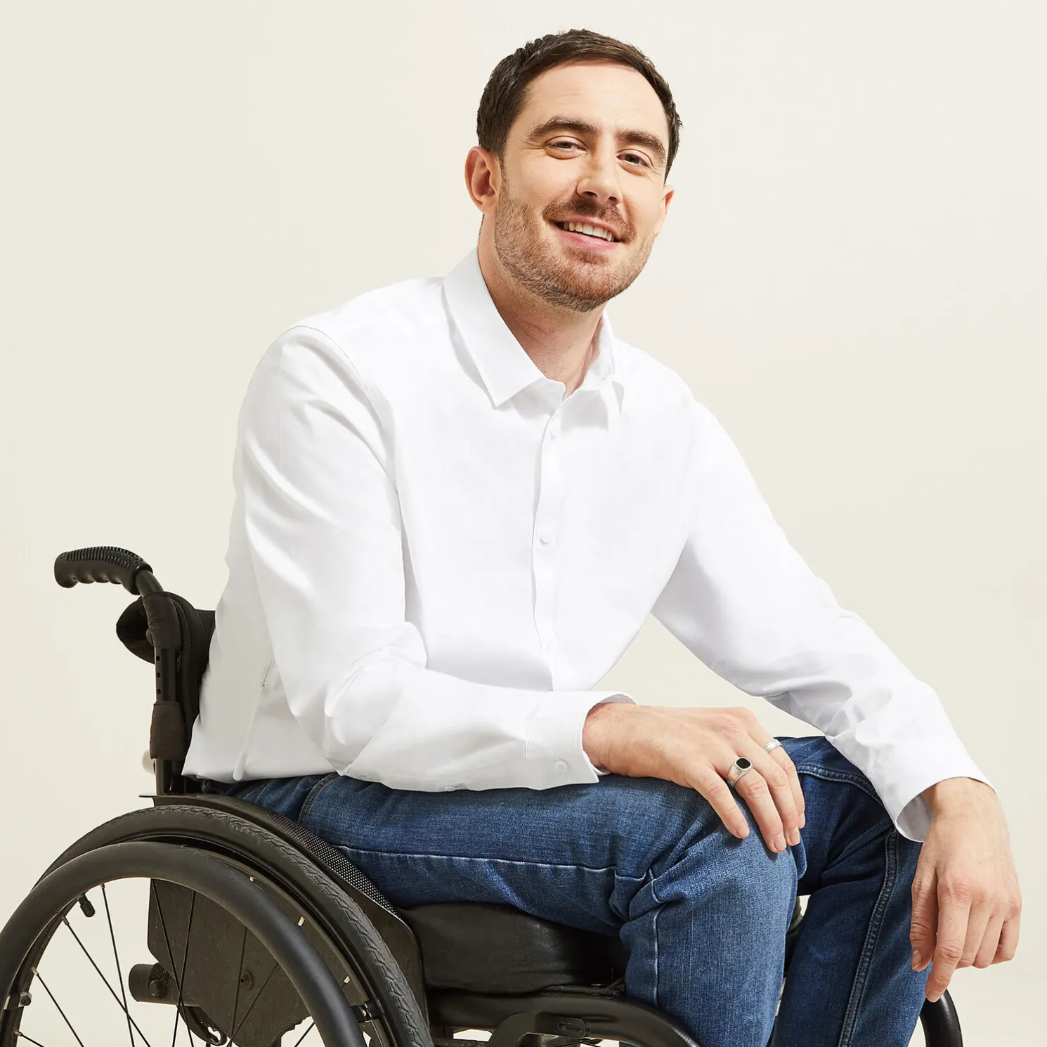 Regular hemd voor personen met beperkte mobiliteit