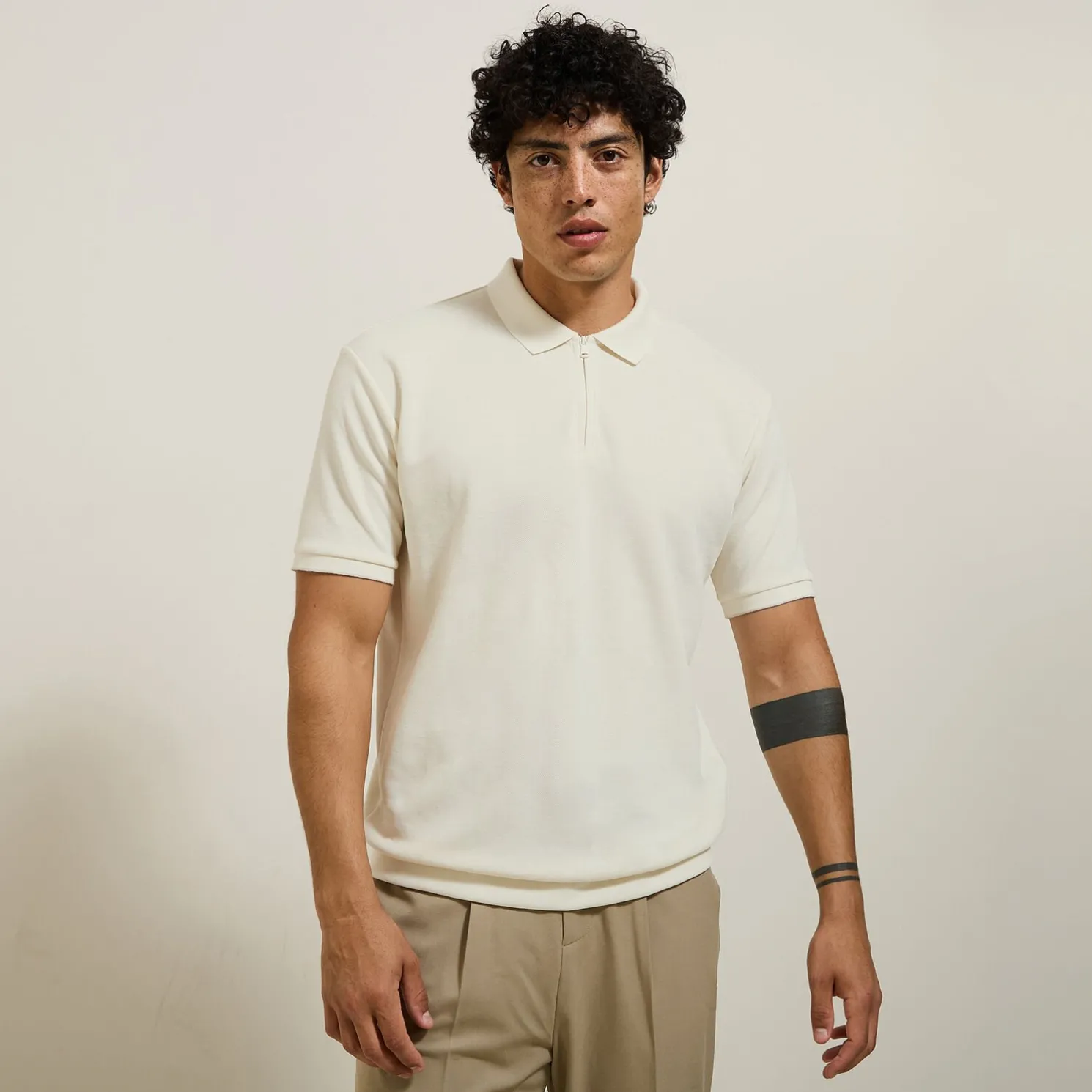 Relax polo in textuurstof met korte mouwen en polo