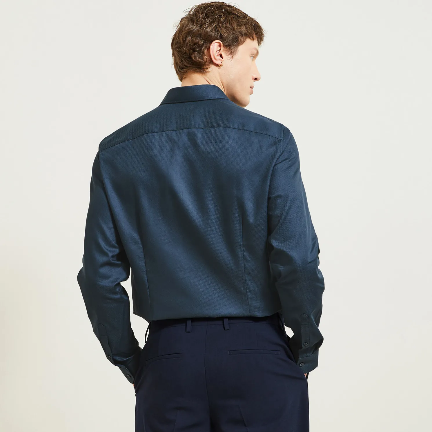 Slim effen hemd 'stay white/black' in katoen