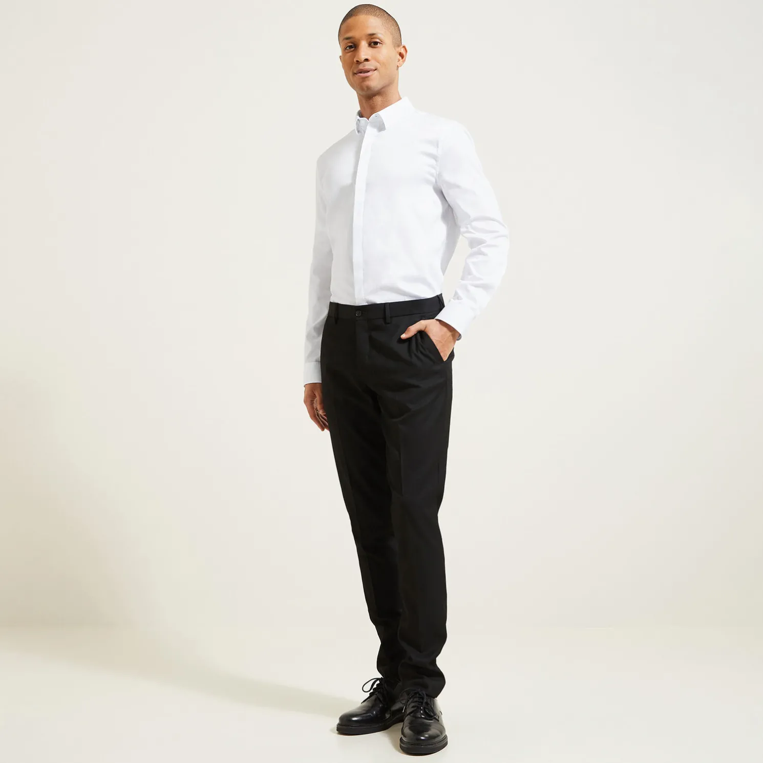 Slim effen satijnen hemd in biokatoen