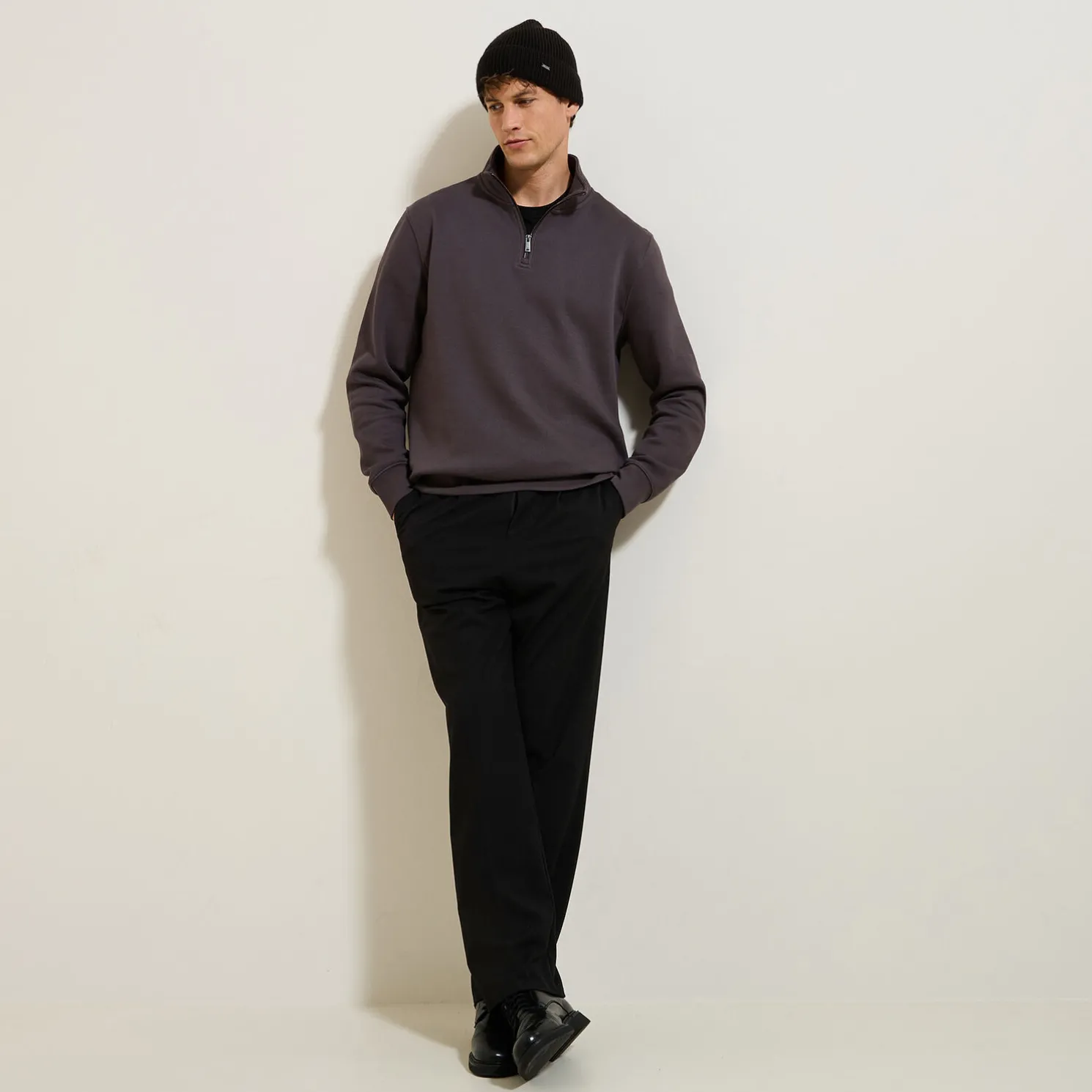 Sweater met opstaande ritskraag