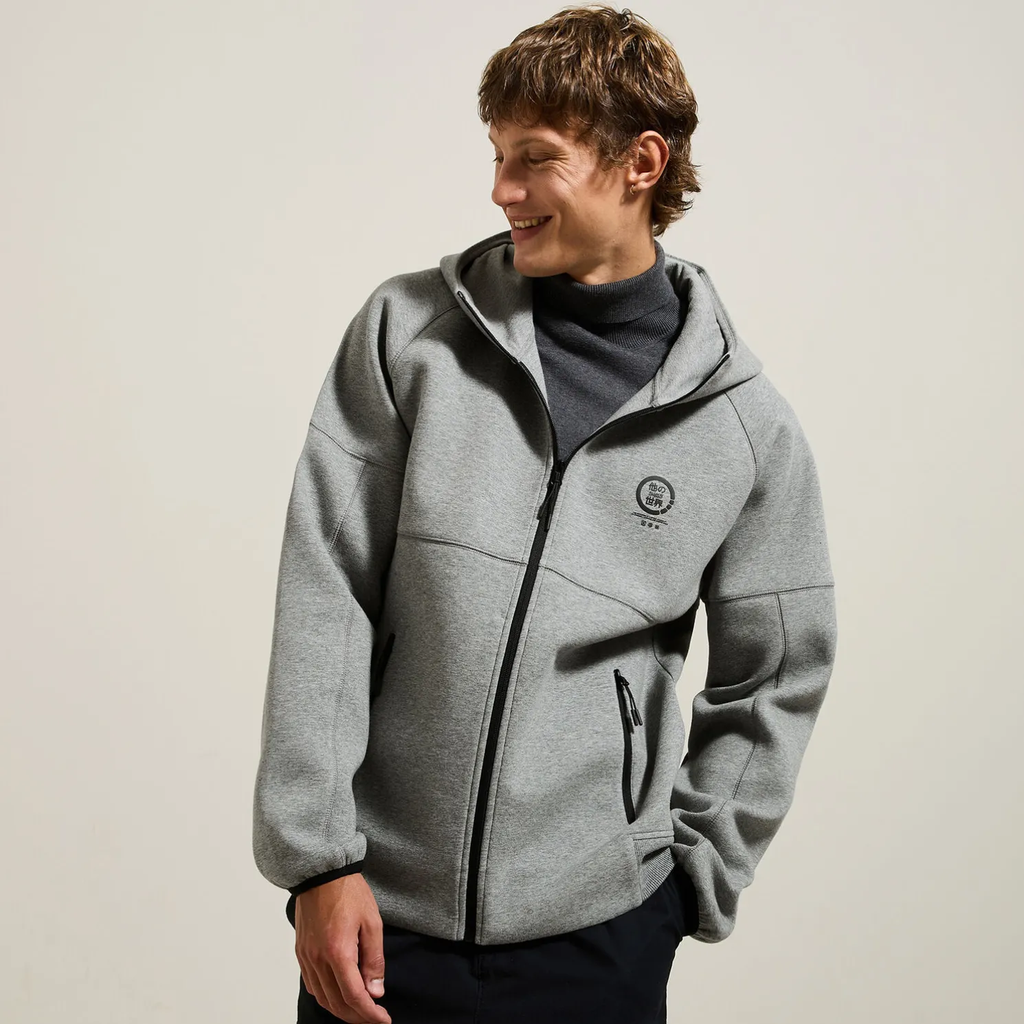 Sweater met rits en kap