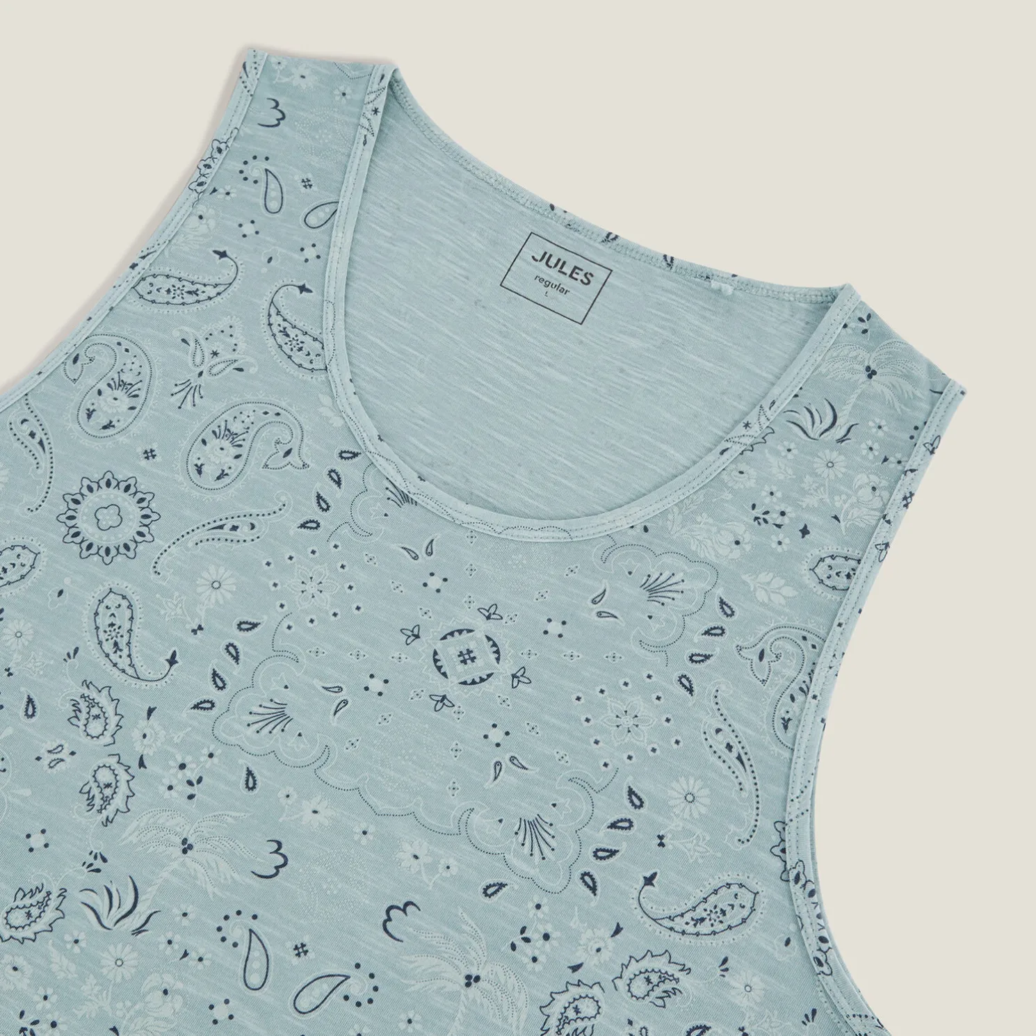 tRegular mouwloos hemdje met print