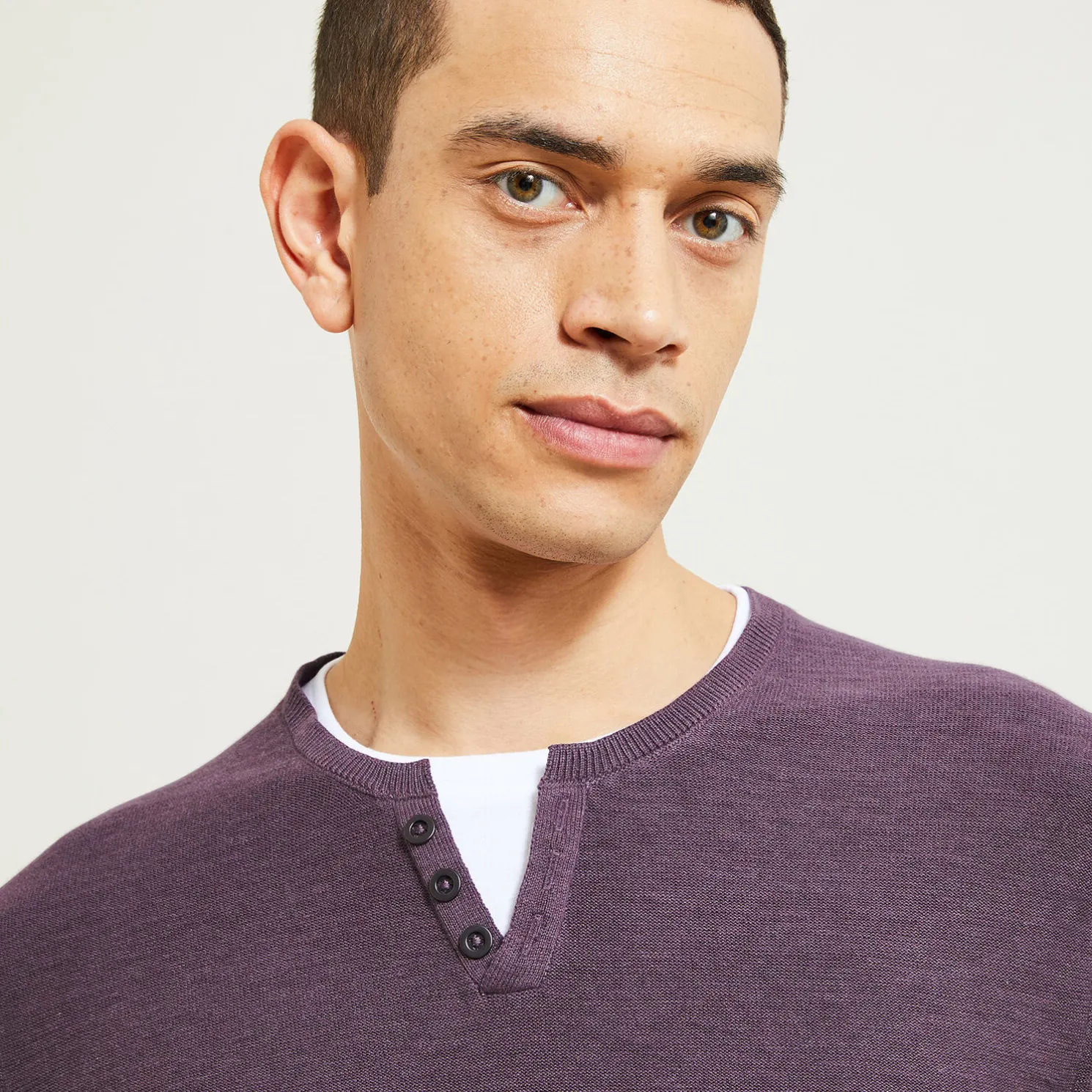 Trui met dubbele halslijn