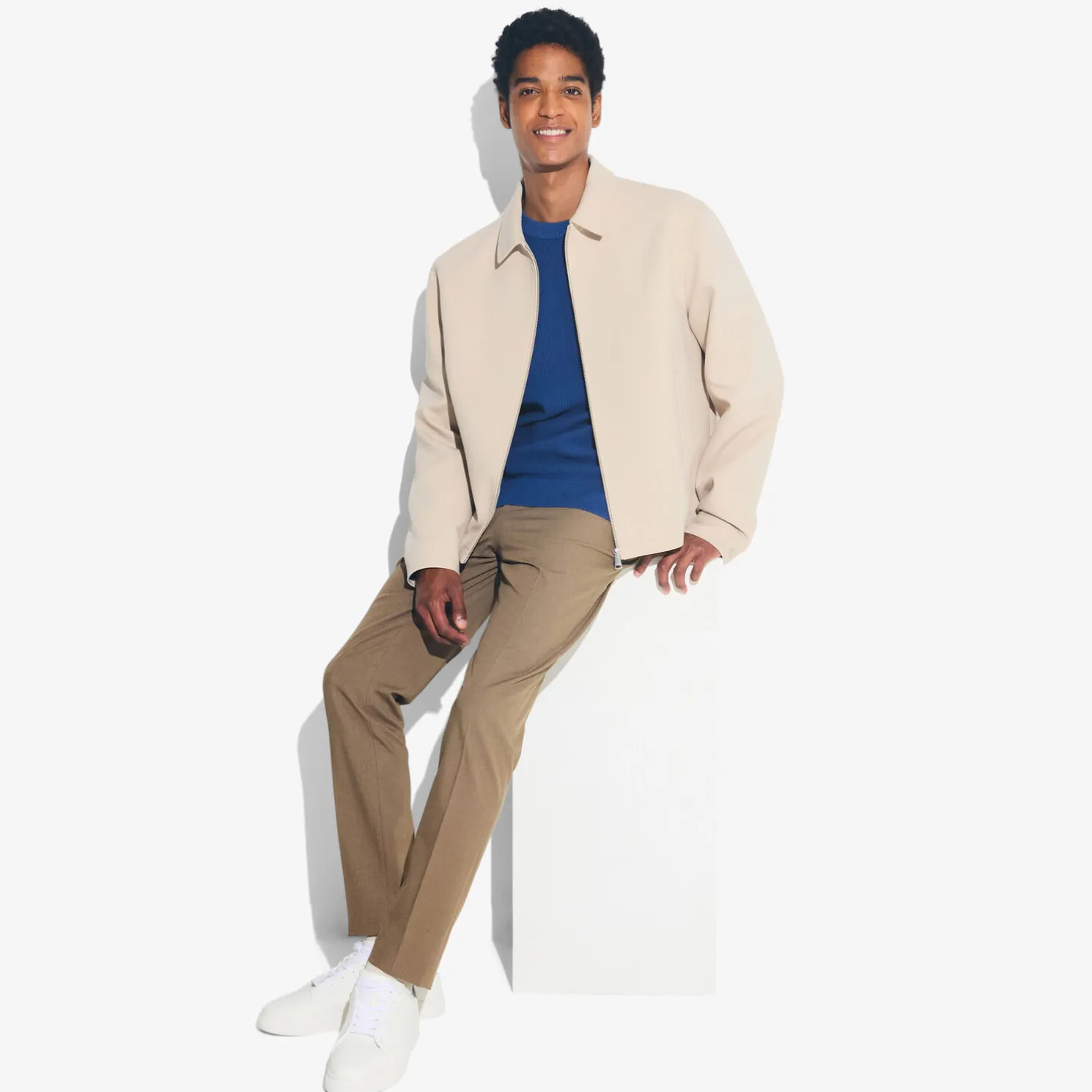 Trui met ronde hals en stekenpatroon