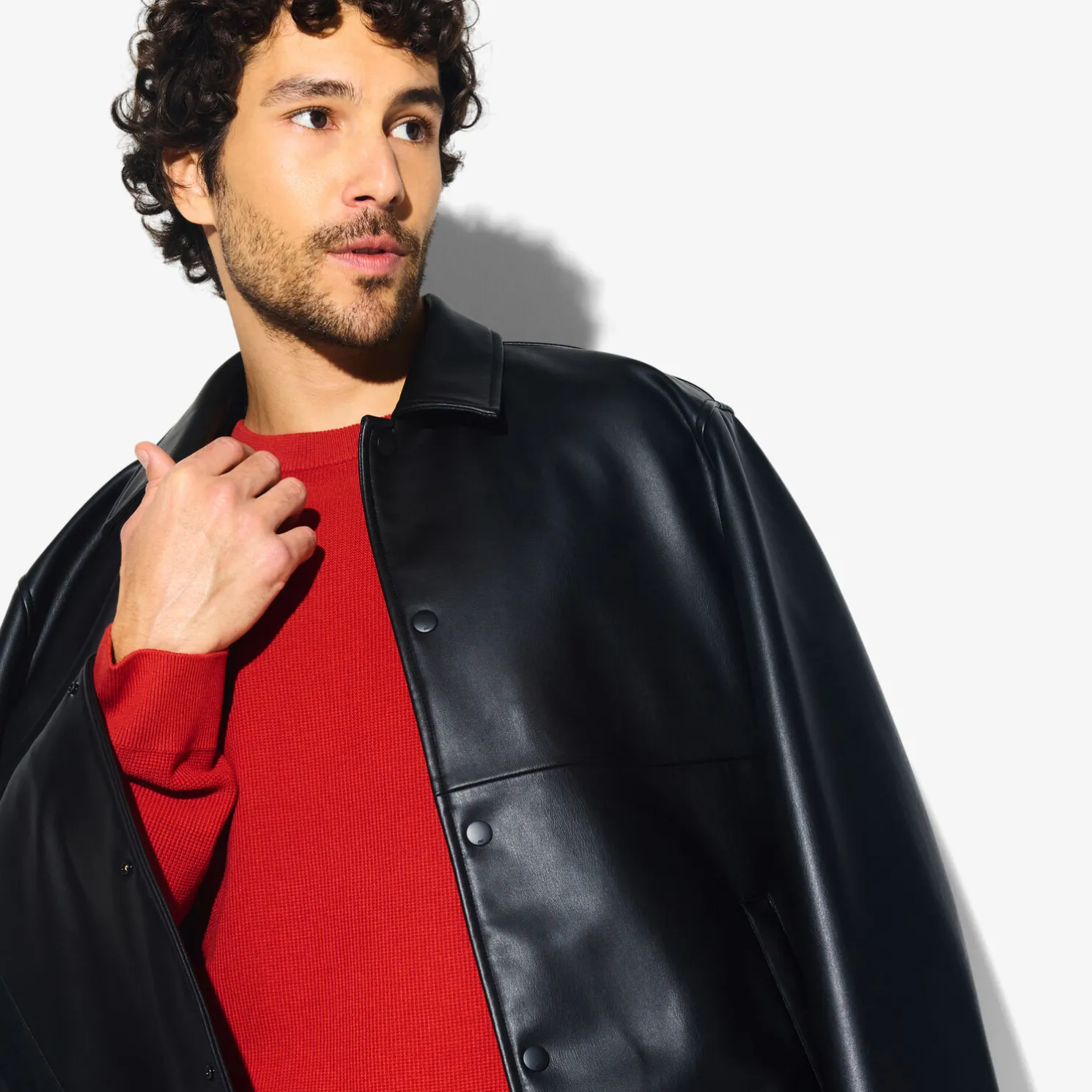 Trui met ronde hals en stekenpatroon