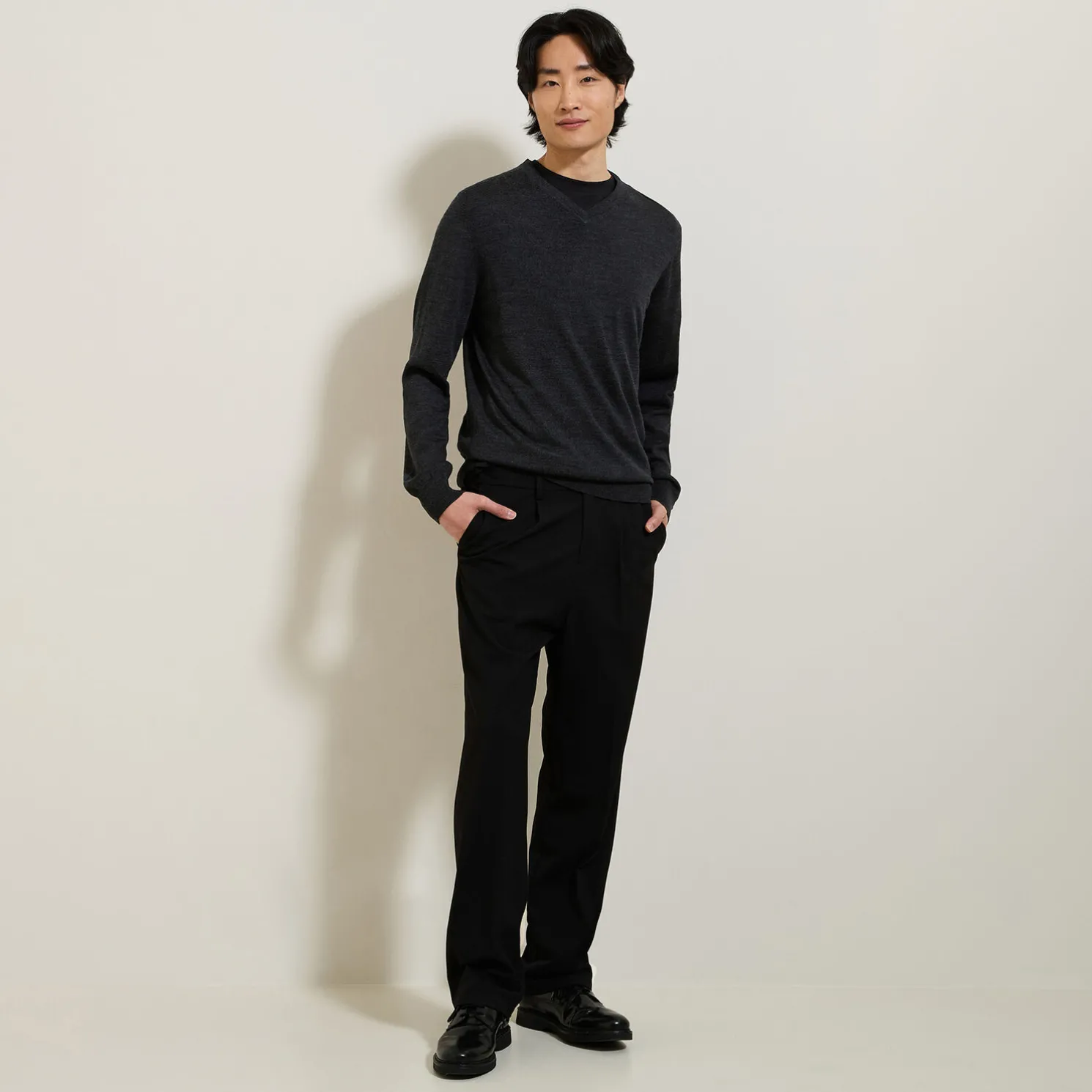 Trui met V-kraag in merinoswol