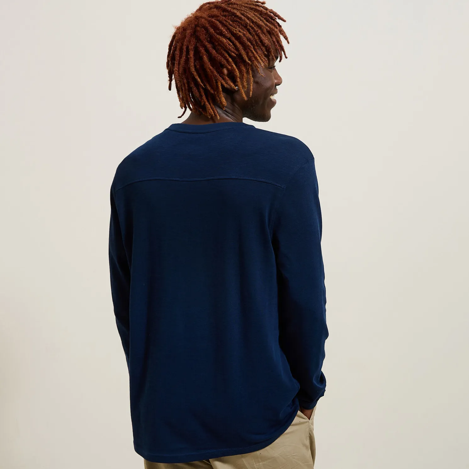 T-shirt met knooplijst en lange mouwen