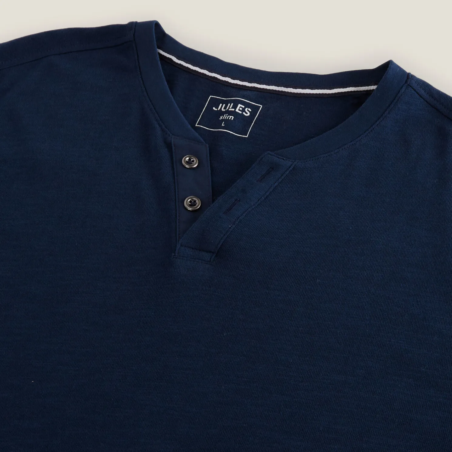 T-shirt met knooplijst en lange mouwen