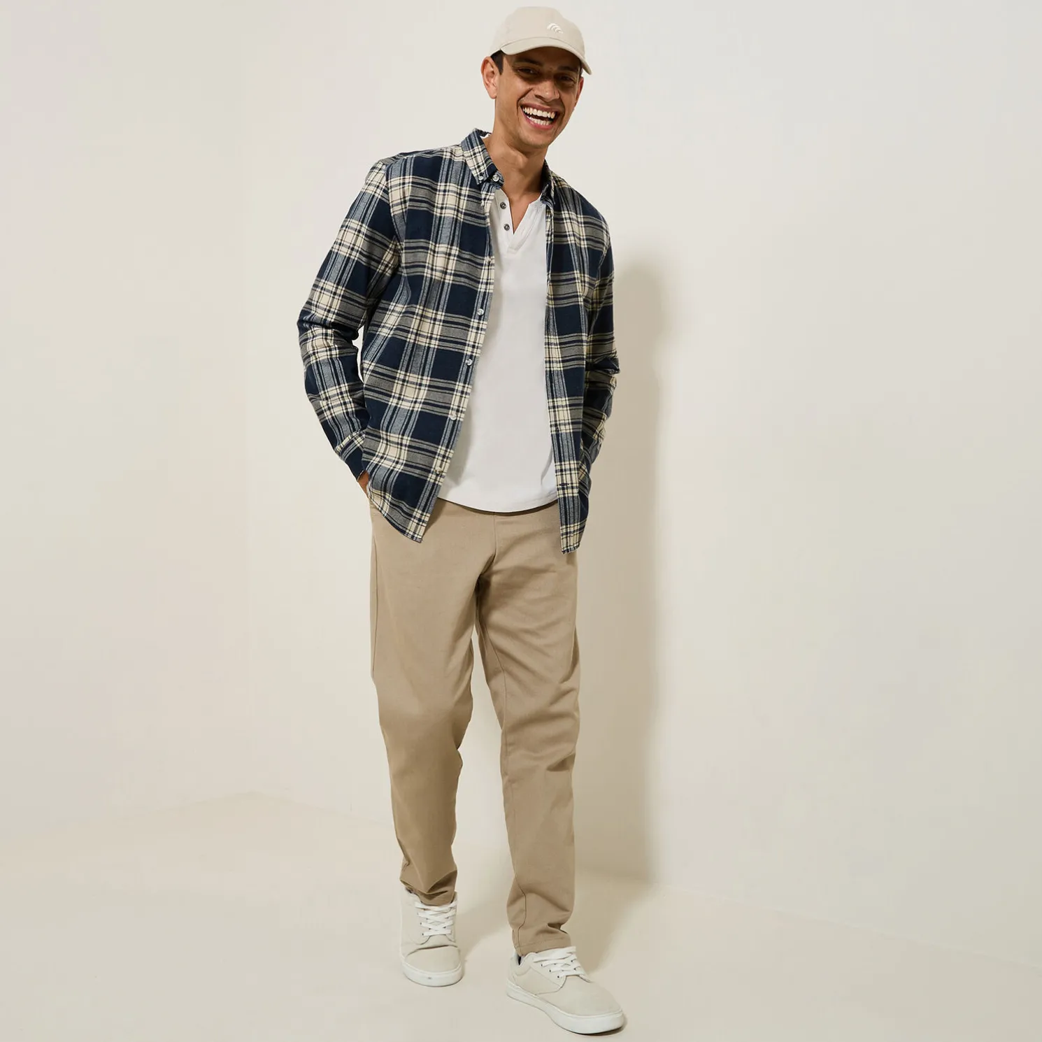 T-shirt met knooplijst en lange mouwen