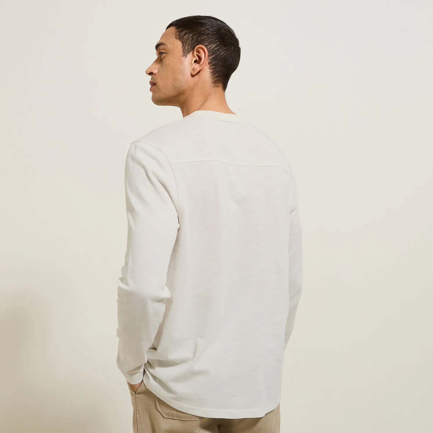 T-shirt met knooplijst en lange mouwen