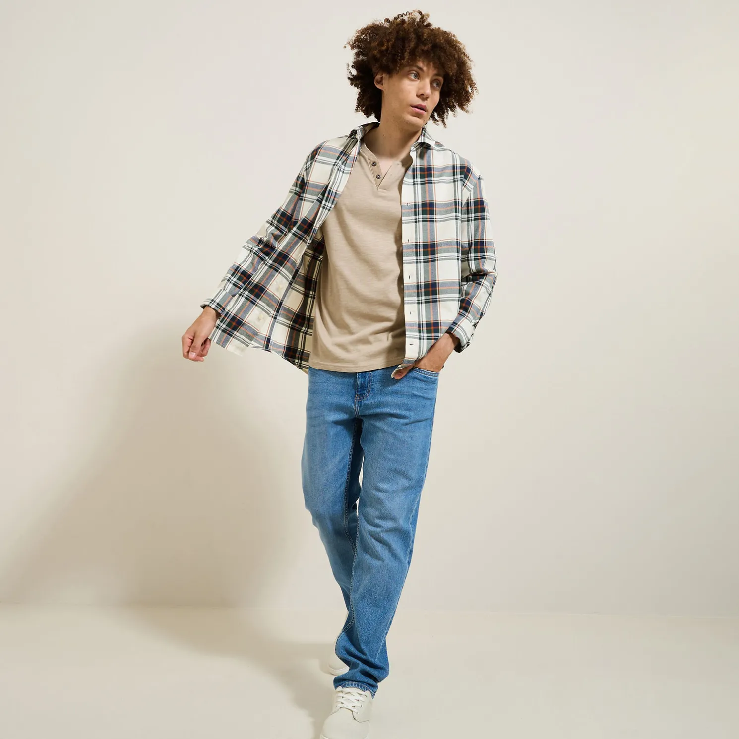 T-shirt met knooplijst en lange mouwen