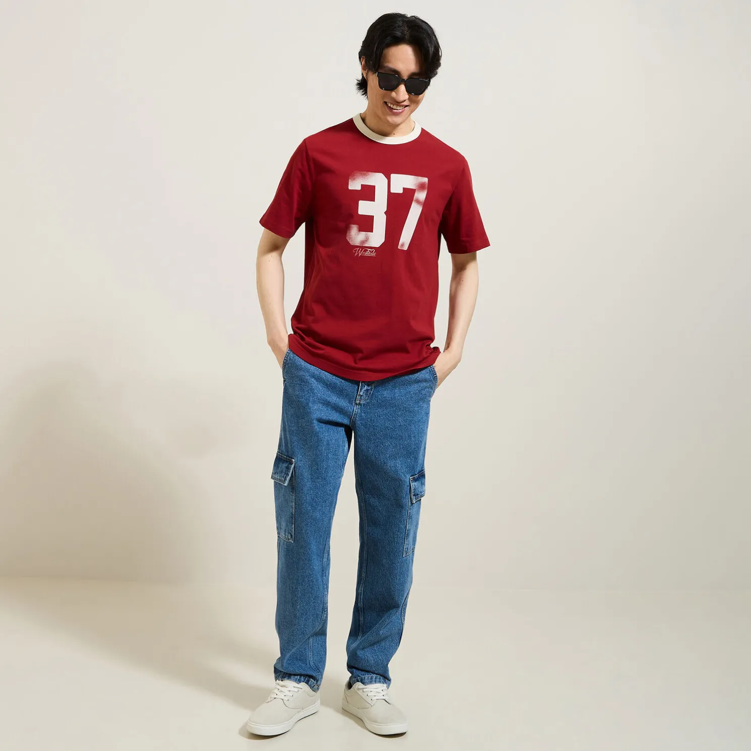 T-shirt met ronde hals, print en contrasterende ve