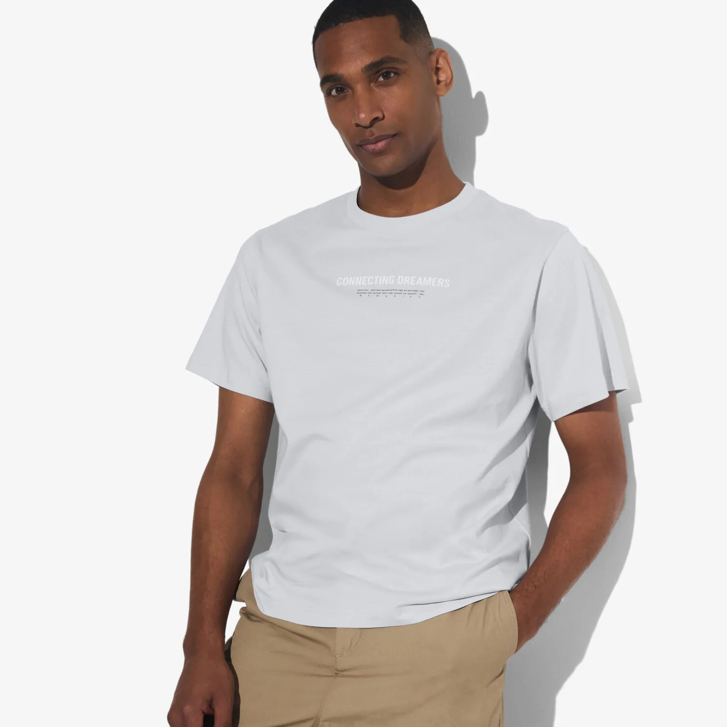 T-shirt met ronde hals en willekeurige print