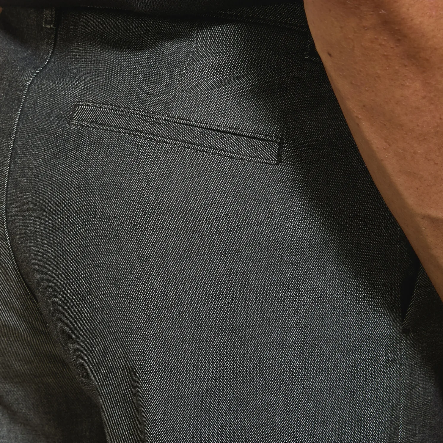 Tweekleurige, relaxte broek in twill