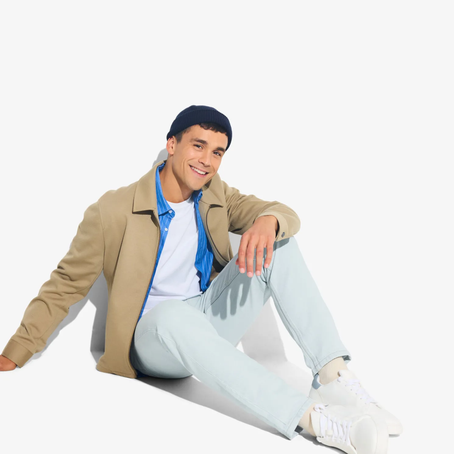 Washed tapered jeans